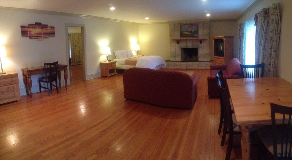 Southampton Long Island Hotel Room photo